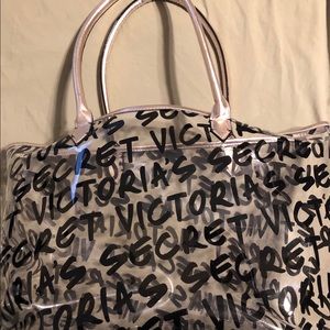 Victoria Secret overnight